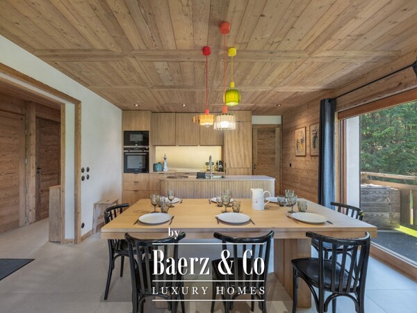 photo 4 Superb renovated apartment of 90.98 sqm - 3 bedrooms